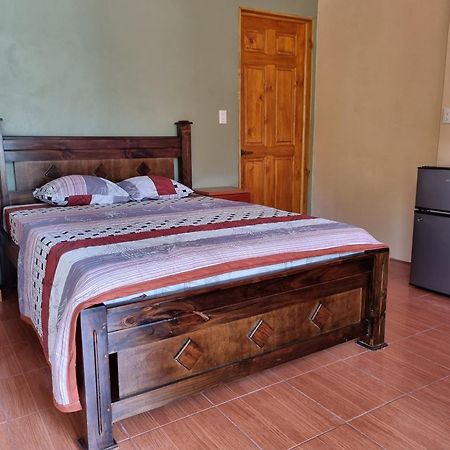 Hotel Gitana Corcovado, Y Tour Operador Drakes Bay Eksteriør billede