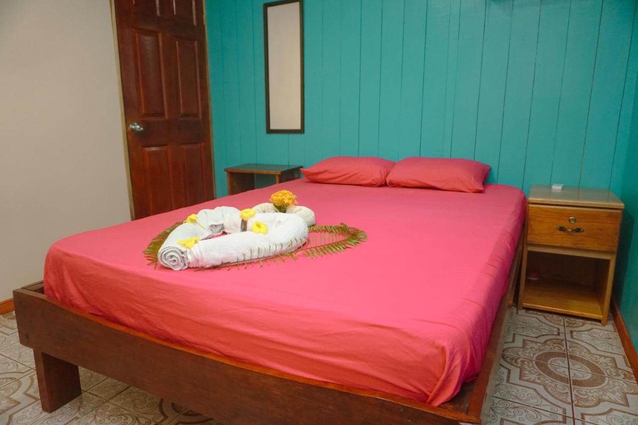 Hotel Gitana Corcovado, Y Tour Operador Drakes Bay Eksteriør billede
