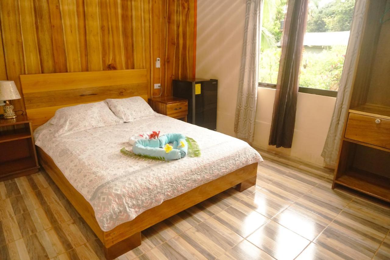 Hotel Gitana Corcovado, Y Tour Operador Drakes Bay Eksteriør billede